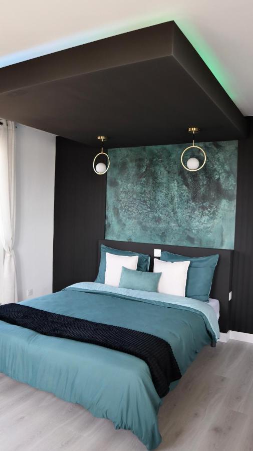 Appart- Hotel Love Room Yschool Troyes Bagian luar foto